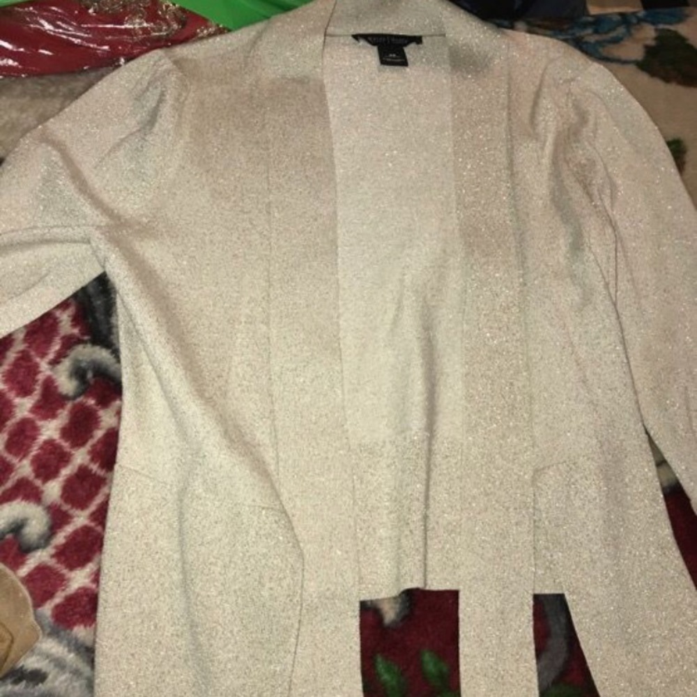 Dress - Picture 7 of 8